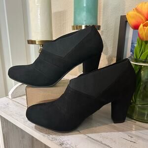 Metaphor Women’s Booties Chunky Heel Size 10